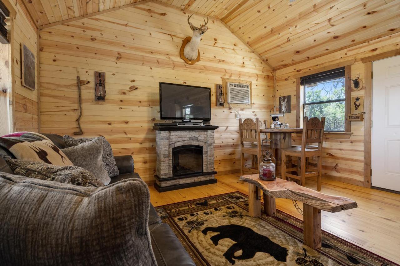 River'S Sky View Lodge Fredericksburg Bagian luar foto