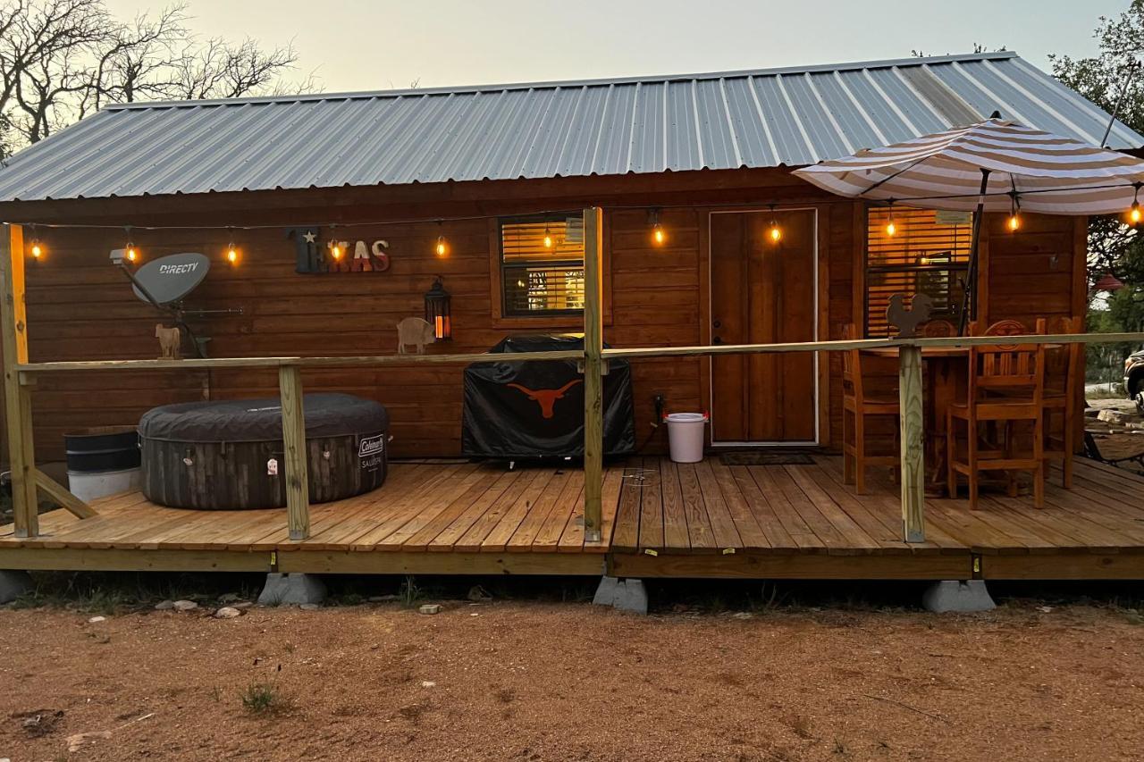 River'S Sky View Lodge Fredericksburg Bagian luar foto